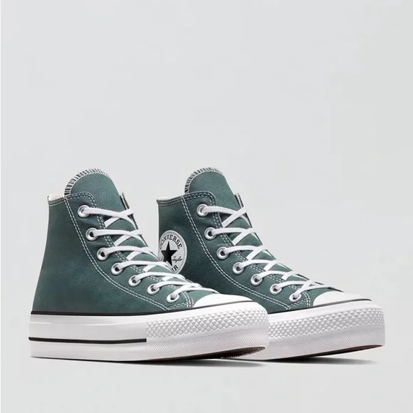 Converse Chuck Taylor All Star
Sneaker Size 13 - Picture 2 of 10